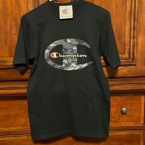Men’s Champion shirt